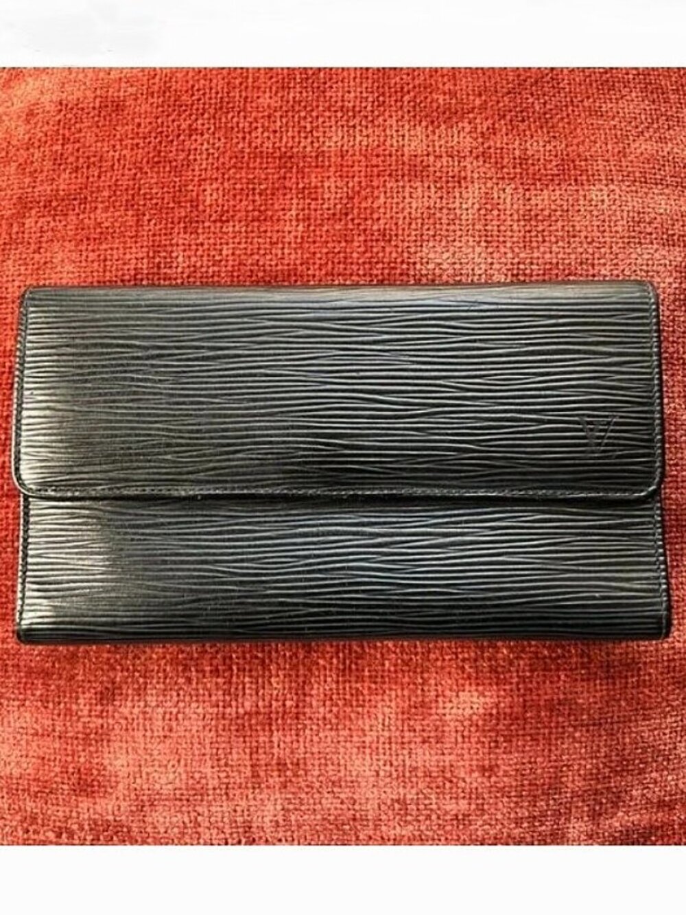 LOUIS VUITTON EPI Leather Tresor International Wallet Black 💼